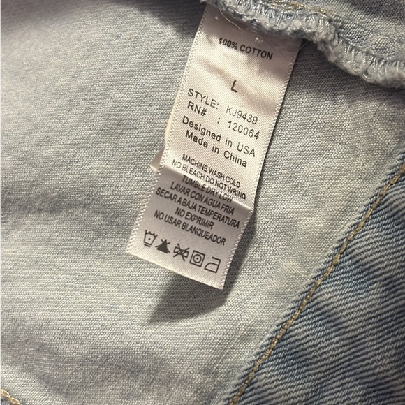 Jean jacket - Picture 3 of 3